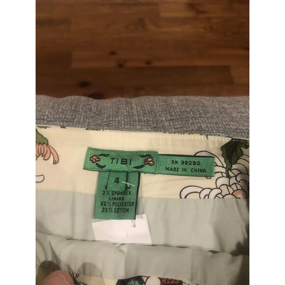 TIBI SZ. 4 TULIP SKIRT LINED WITH BUTTERFLY PRINT, COTTON BLEND PLEATS. - Picture 2 of 5